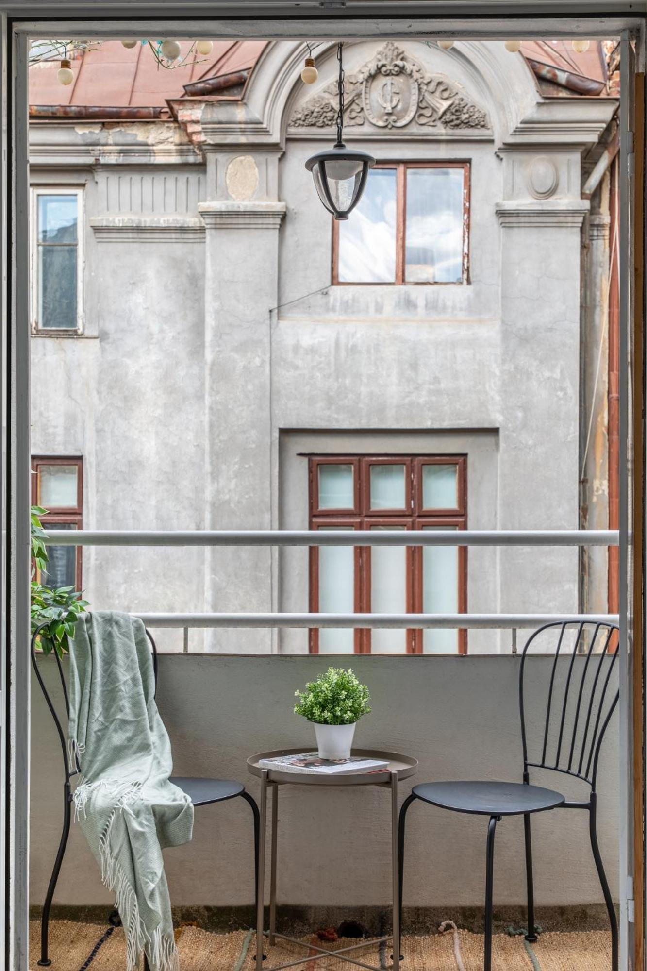 Historical Center 1 By Citylife Suites Bukares Bagian luar foto
